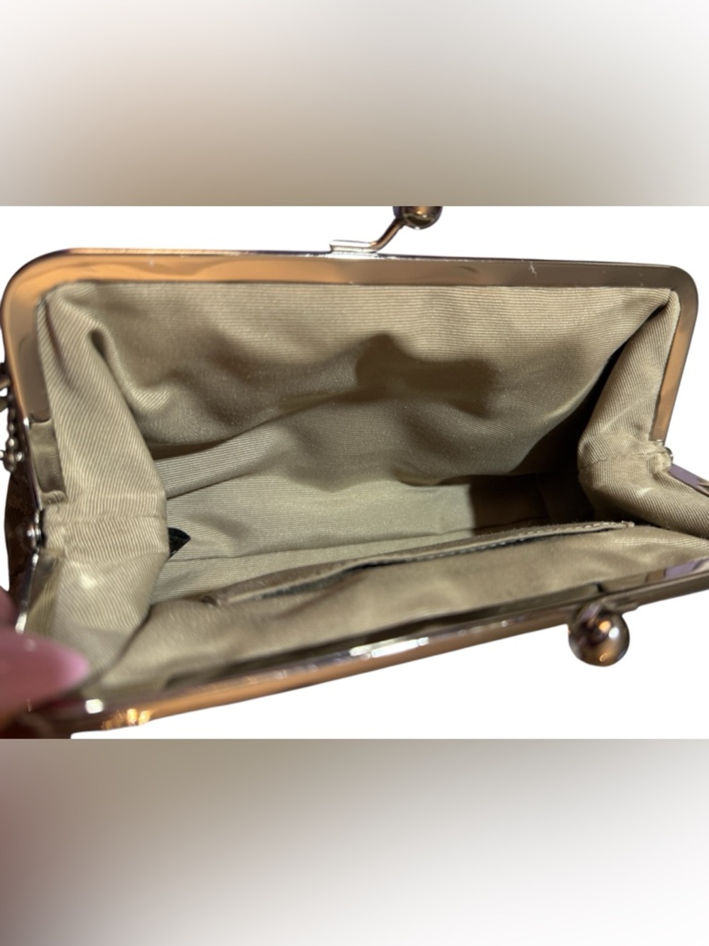 Vintage Coach Optic Mini Signature Lurex Framed Kisslock Clutch, Champagne 🥂 - Picture 9 of 10